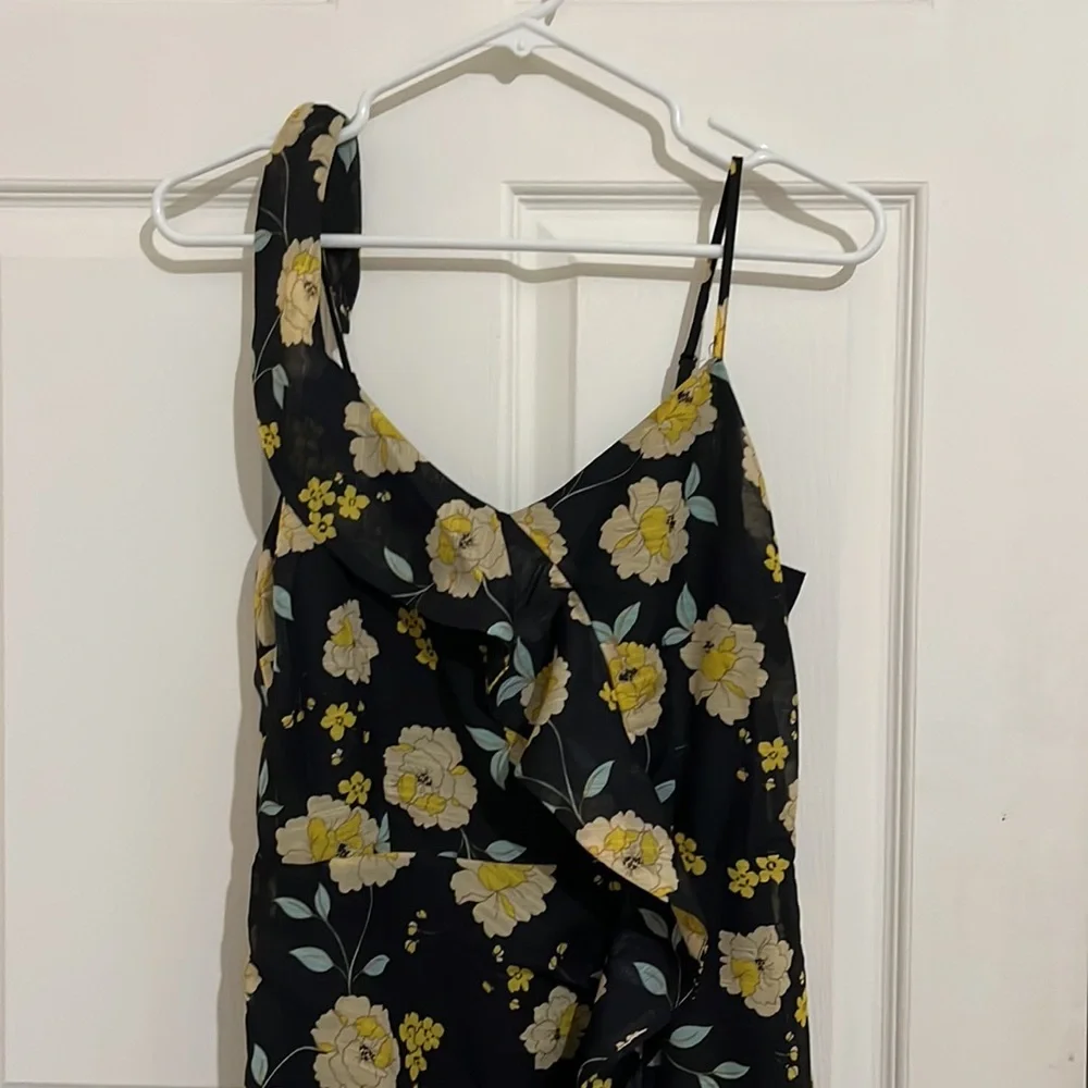 Cupcakes and Cashmere Ariadne Floral Ruffle Trim Dress‎ NWT - Picture 4 of 9